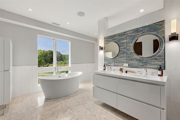 Bathroom, Dual Sink Vanities, Free Standing Baths, Interior, Pendant Lights, Recessed Lighting
