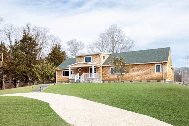 Backyard, Exterior, Facade, Cape Cod
