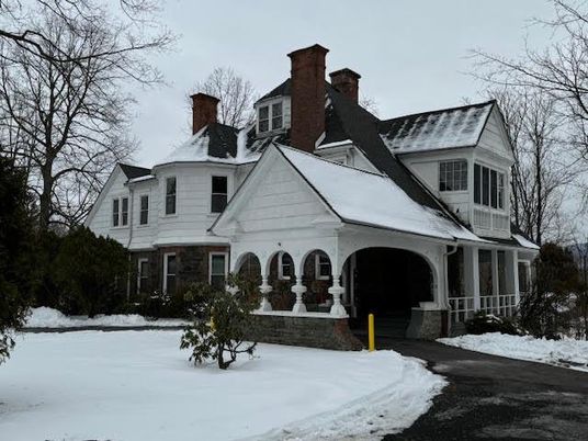 Backyard, Exterior, Facade, Queen Anne Victorian