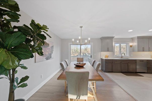 Dining room, Interior, Kitchen, Pendant Lights, Recessed Lighting, Wood Texture Flooring