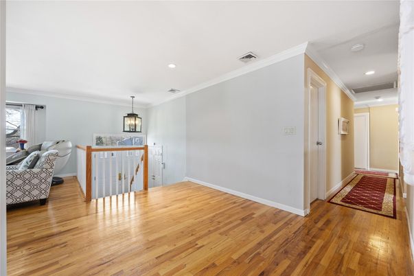 Interior, Pendant Lights, Recessed Lighting, Wood Texture Flooring