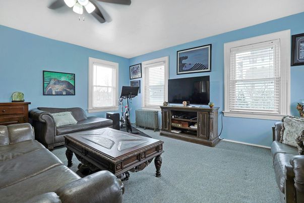 Fitness Equipment, Interior, Living room