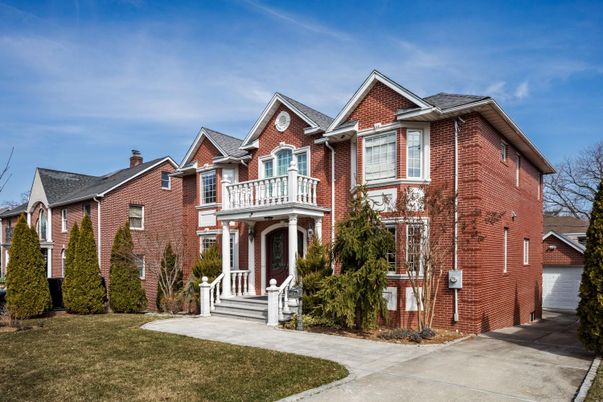 Exterior, Facade, Brick Facade, Brick Traditional