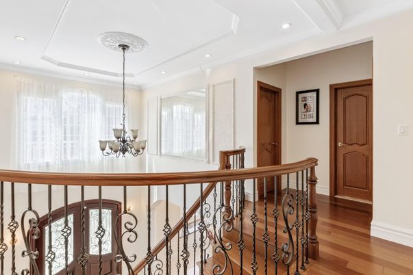 Chandelier, Interior, Recessed Lighting, Wood Texture Flooring