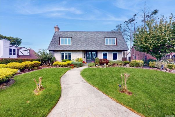 Exterior, Facade, Brick Facade, Cape Cod