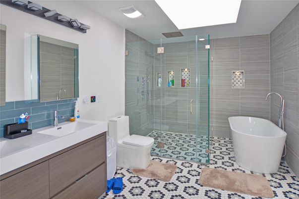 Bathroom, Dual Sink Vanities, Free Standing Baths, Glass Shower, Interior, Recessed Lighting