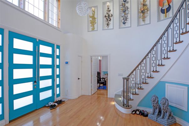 Interior, Pendant Lights, Wood Texture Flooring