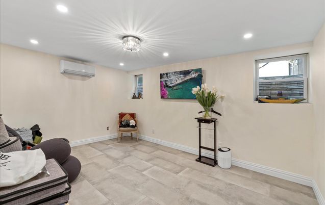 Interior, Recessed Lighting