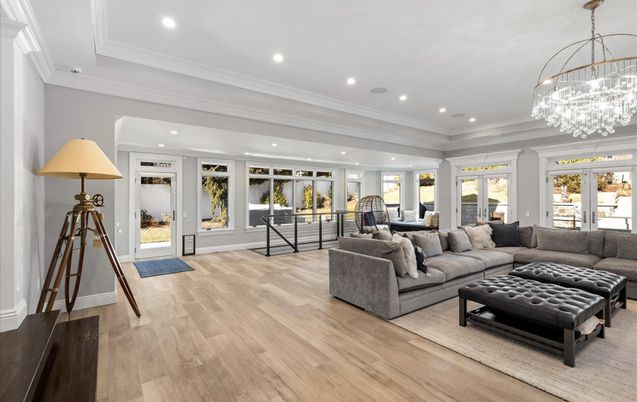 Chandelier, Interior, Living room, Recessed Lighting, Wood Texture Flooring