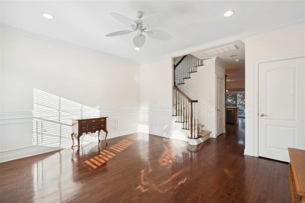 Interior, Recessed Lighting, Wood Texture Flooring