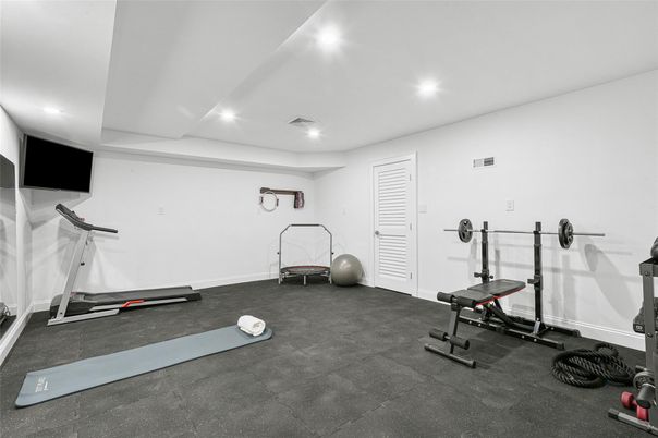 Fitness Equipment, Interior, Recessed Lighting