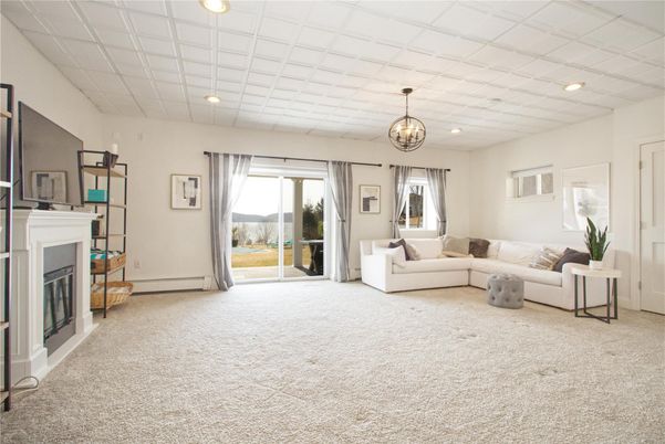 Chandelier, Fireplace, Interior, Living room, Recessed Lighting