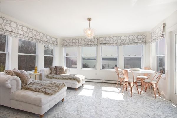 Chandelier, Dining room, Interior, Living room, Sun Room