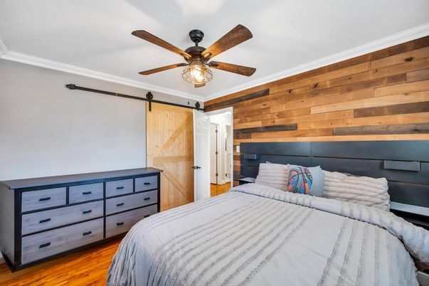 Bedroom, Interior, Wood Texture Flooring, Wooden Walls