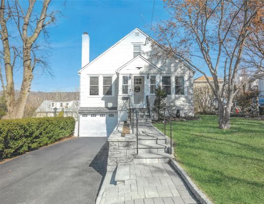 Attached, Backyard, Exterior, Facade, Cape Cod