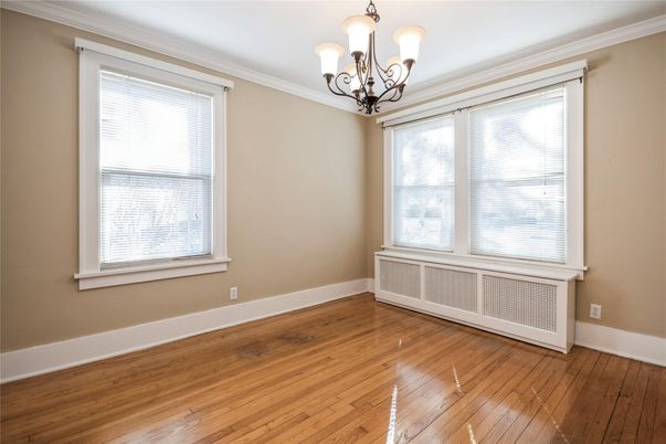 Chandelier, Empty room, Interior, Wood Texture Flooring