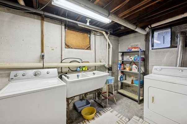Interior, Utility Closets, Washer