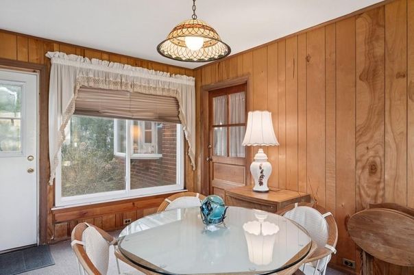 Dining room, Interior, Pendant Lights, Wooden Walls