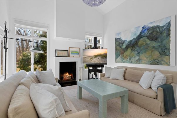 Fireplace, Interior, Living room