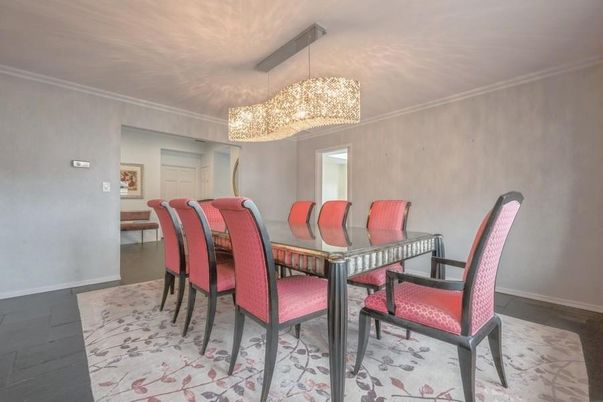 Chandelier, Dining room, Interior