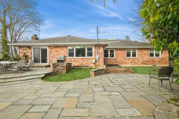 Exterior, Facade, Brick Facade, Cape Cod