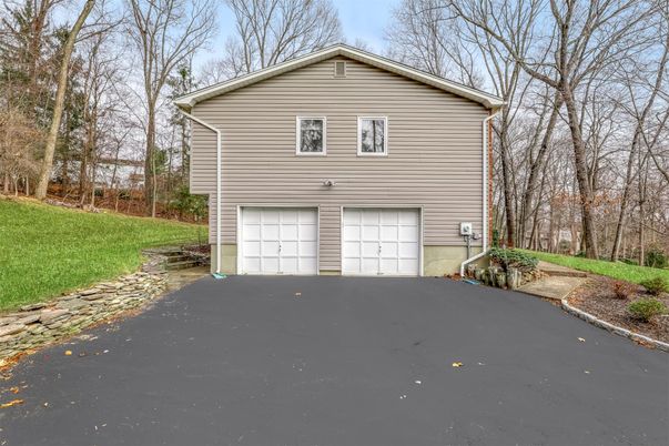 Detached Garage, Exterior