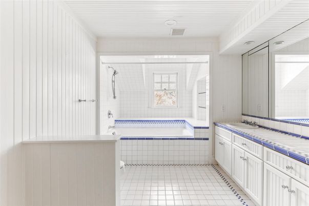 Bathroom, Interior, Tile Countertops
