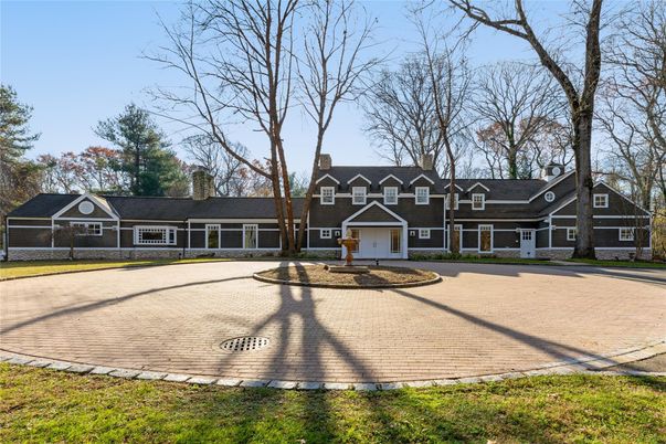 Backyard, Exterior, Facade, Cape Cod