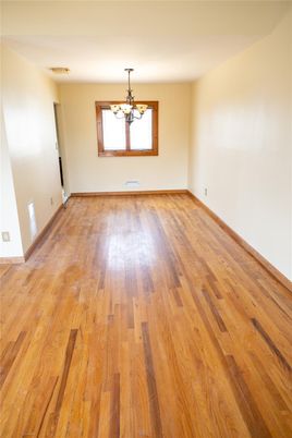 Chandelier, Empty room, Interior, Wood Texture Flooring