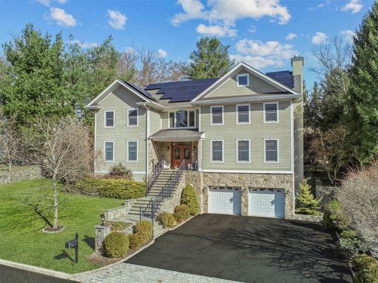 Attached, Exterior, Facade, Solar Panels, Queen Anne Victorian