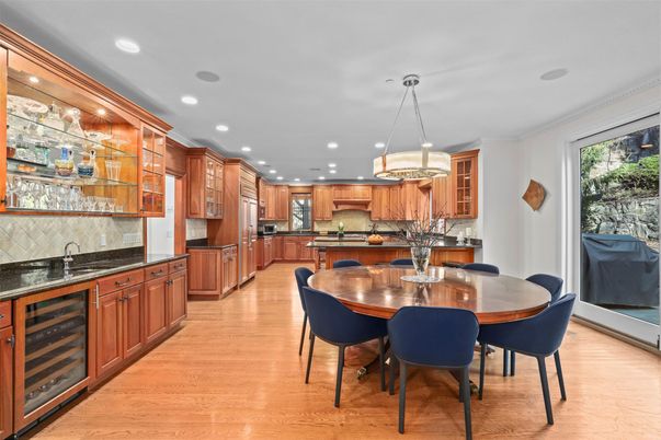 Dining room, Interior, Kitchen, Pendant Lights, Recessed Lighting, Wood Texture Flooring