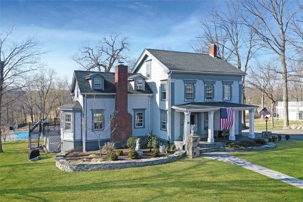 Backyard, Exterior, Facade, Queen Anne Victorian