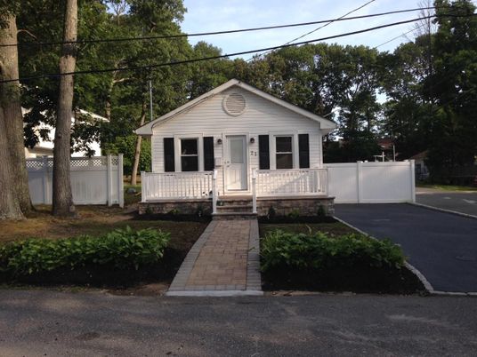 Exterior, Facade, None