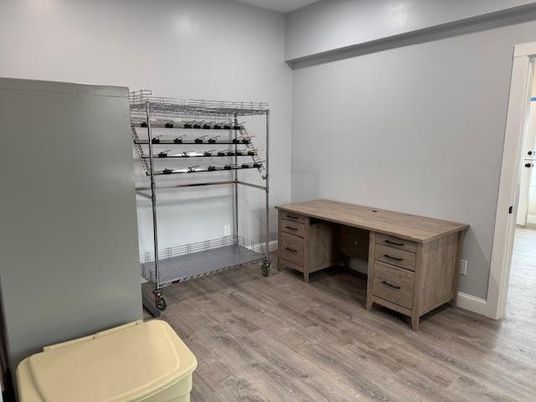 Interior, Recessed Lighting, Wine Storage, Wood Texture Flooring