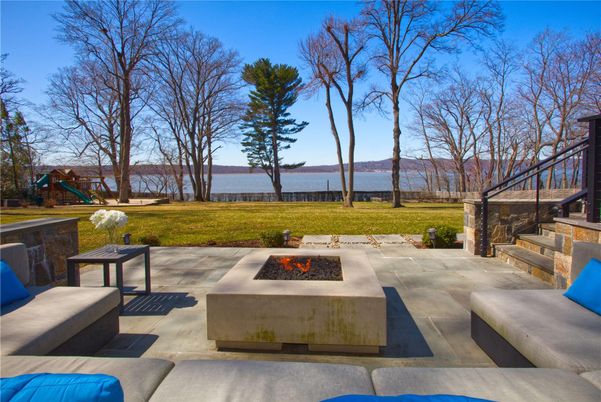 Backyard, Exterior, Playground, Water