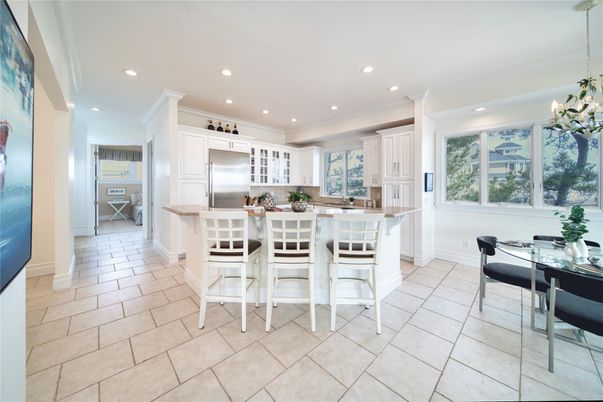 Dining room, Interior, Kitchen, Recessed Lighting, Stainless Steel Appliances