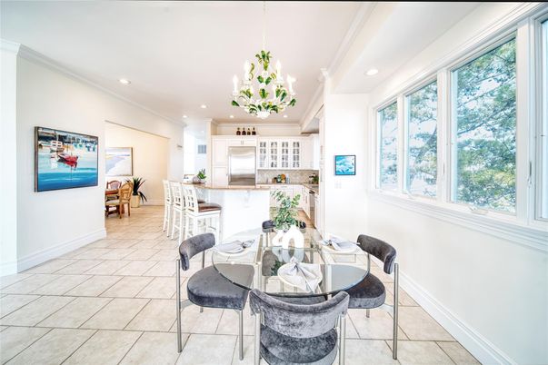 Chandelier, Dining room, Interior, Kitchen, Recessed Lighting