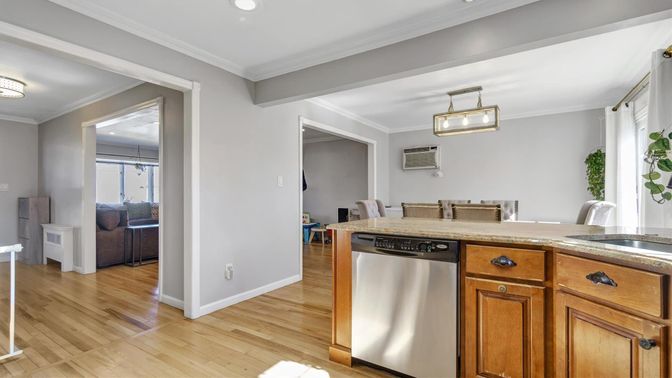 Dining room, Interior, Kitchen, Pendant Lights, Recessed Lighting, Wood Texture Flooring