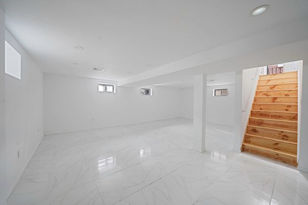 Empty room, Interior, Marble, Recessed Lighting, Wooden Walls