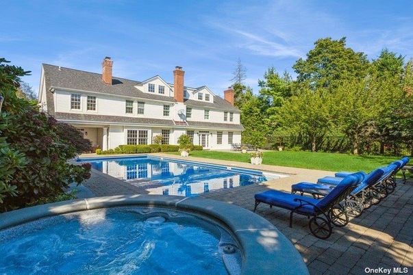 Exterior, Hot Tub, Pool