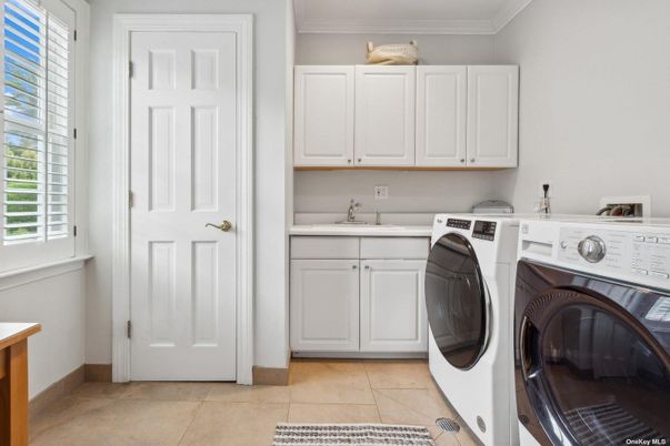 Interior, Washer