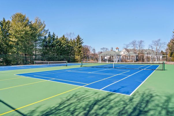 Exterior, Tennis Courts