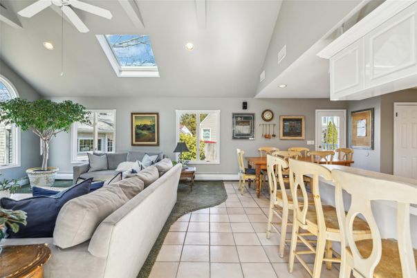 Dining room, Interior, Living room, Recessed Lighting