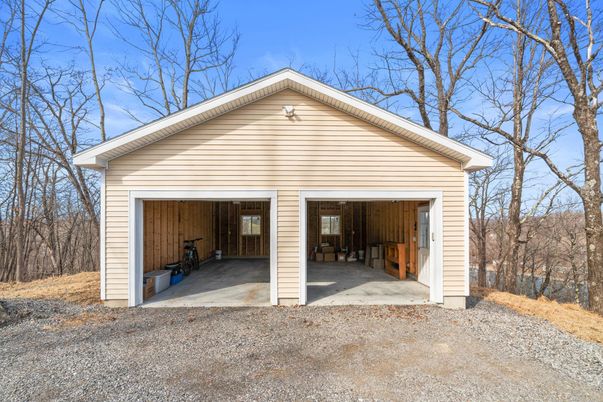 Detached Garage, Exterior