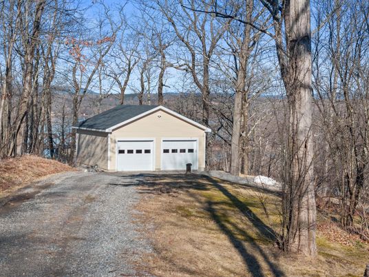 Detached Garage, Exterior