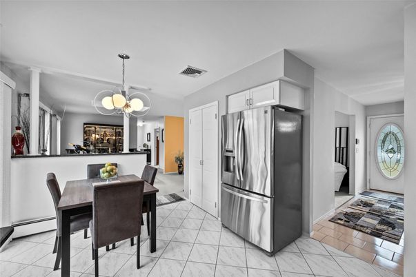 Dining room, Interior, Kitchen, Marble, Pendant Lights, Stainless Steel Appliances