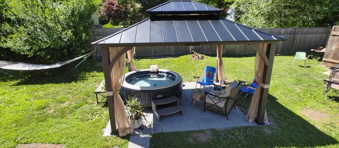 Exterior, Hot Tub