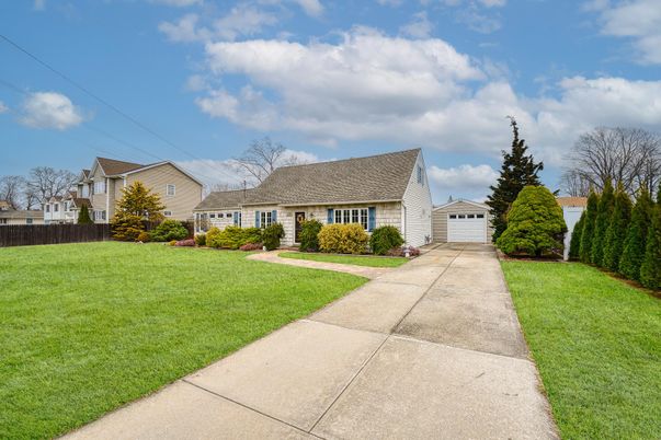 Backyard, Detached Garage, Exterior