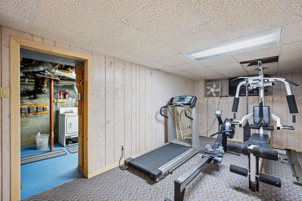 Fitness Equipment, Interior, Wooden Walls