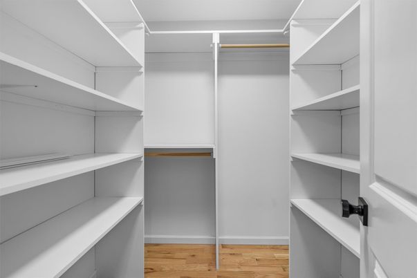 Interior, Walk-in Closets, Wood Texture Flooring